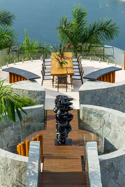  Beach Style Vacation Home Open Plan. Acapulco Breeze by Sofia Aspe Interiorismo.