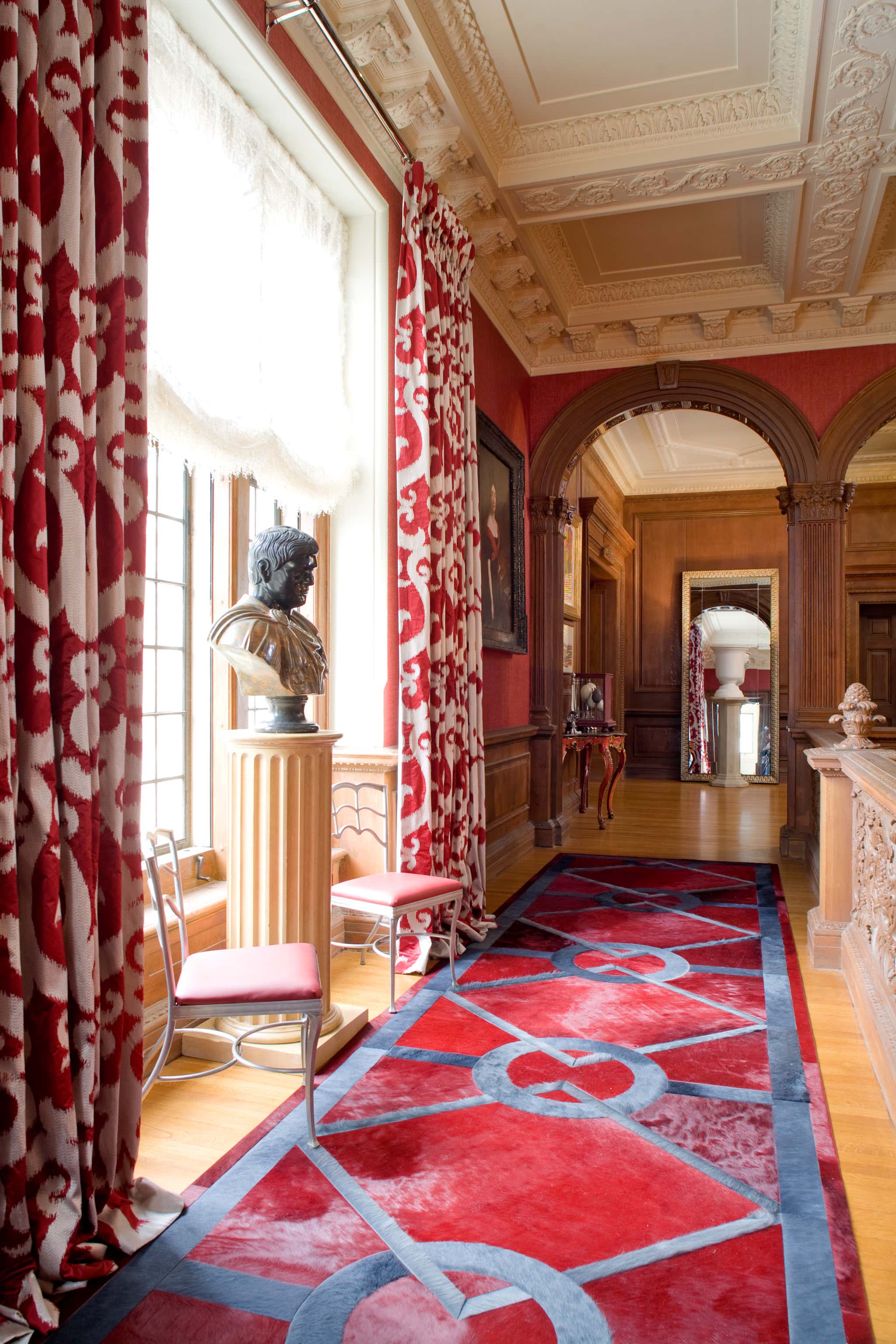 Maximalist Entry and Hall