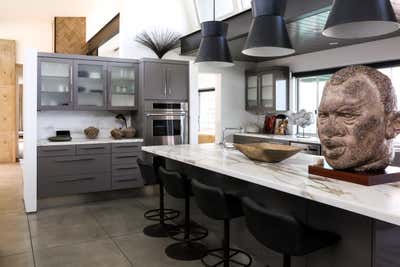  Contemporary Family Home Kitchen. Laguna by Matt Blacke Inc.