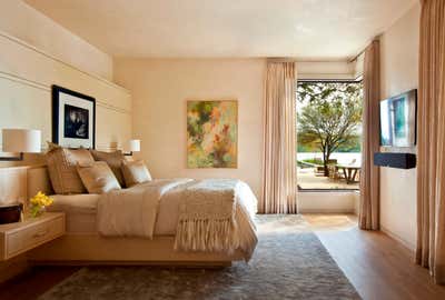  Contemporary Family Home Bedroom. Cove House by Fern Santini, Inc..