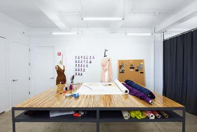 Modern Workspace. Jason Wu Showroom by Studio Giancarlo Valle.