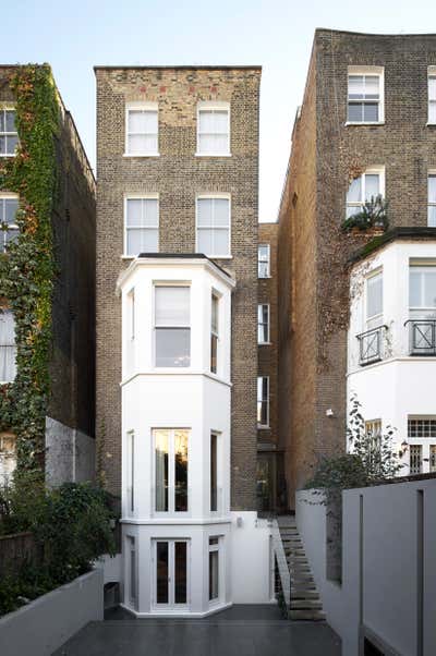  Contemporary Family Home Exterior. West Kensington by Rabih Hage.
