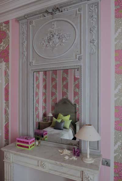  French Family Home Bedroom. Rue Benjamin Franklin by Rabih Hage.
