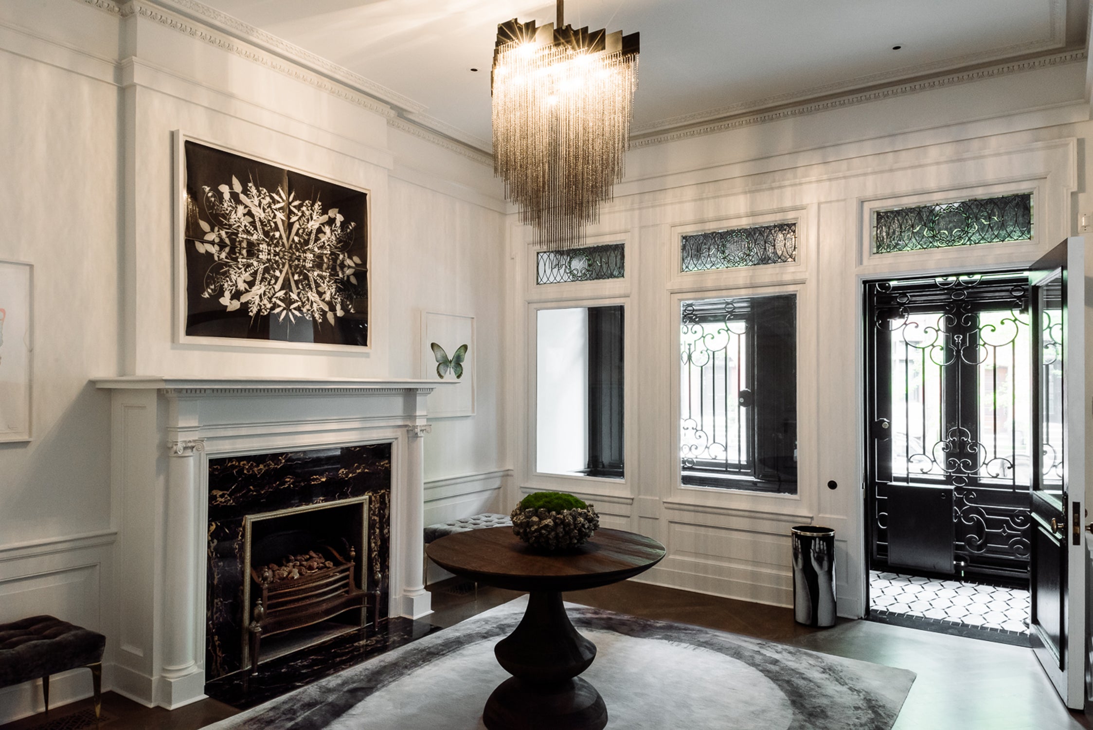 Montgomery Place Townhouse Entry by DHD Architecture & Interior