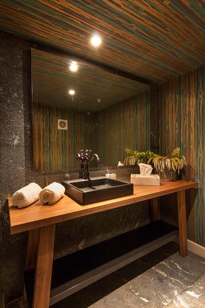  Contemporary Bachelor Pad Bathroom. Monte Blanco Residence by Sofia Aspe Interiorismo.