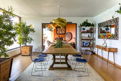 Eclectic Vacation Home Dining Room. House on a Lake by Sofia Aspe Interiorismo.