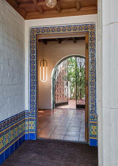  Eclectic Vacation Home Entry and Hall. OJAI IN THE PINK by unHeim.