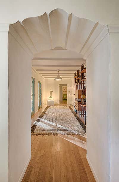  Vacation Home Entry and Hall. OJAI IN THE PINK by unHeim.