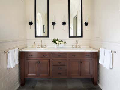  Traditional Family Home Bathroom. Menlo Park Residence by ECHE.