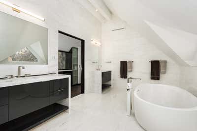  Contemporary Vacation Home Bathroom. Hallam Historic  by Forum Phi.