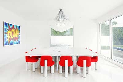 Modern Beach House Dining Room. Deal by Melanie Morris Interiors.