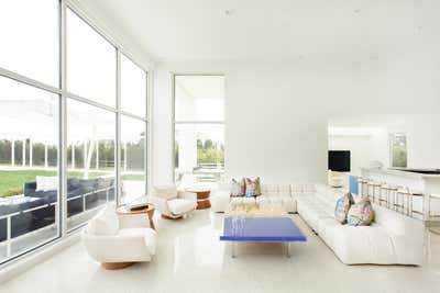  Modern Beach House Living Room. Deal by Melanie Morris Interiors.