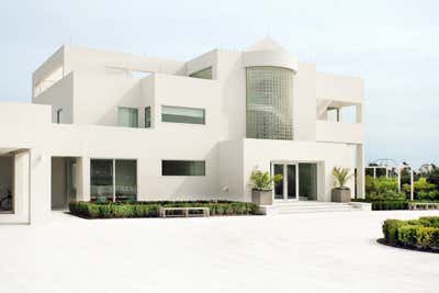 Contemporary Beach House Exterior. Deal by Melanie Morris Interiors.