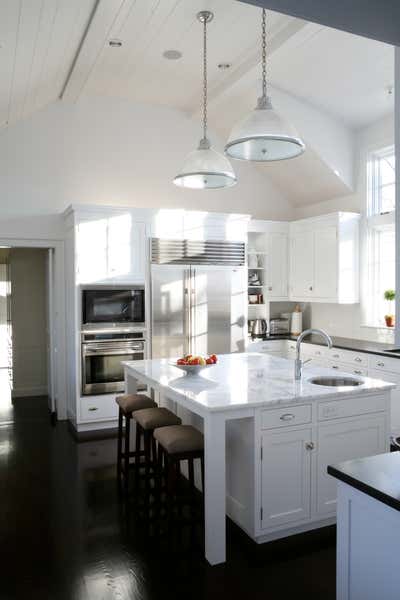  Traditional Vacation Home Kitchen. Hyannisport, Massachusetts by Foley & Cox.