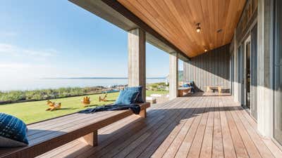  Coastal Beach House Patio and Deck. Useless Bay by Hoedemaker Pfeiffer.
