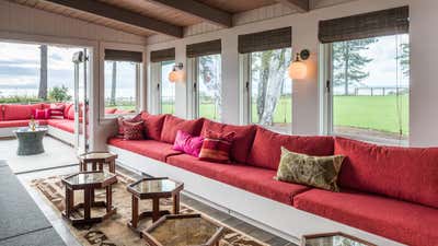  Beach Style Cottage Beach House Living Room. Whidbey Island Home by Hoedemaker Pfeiffer.