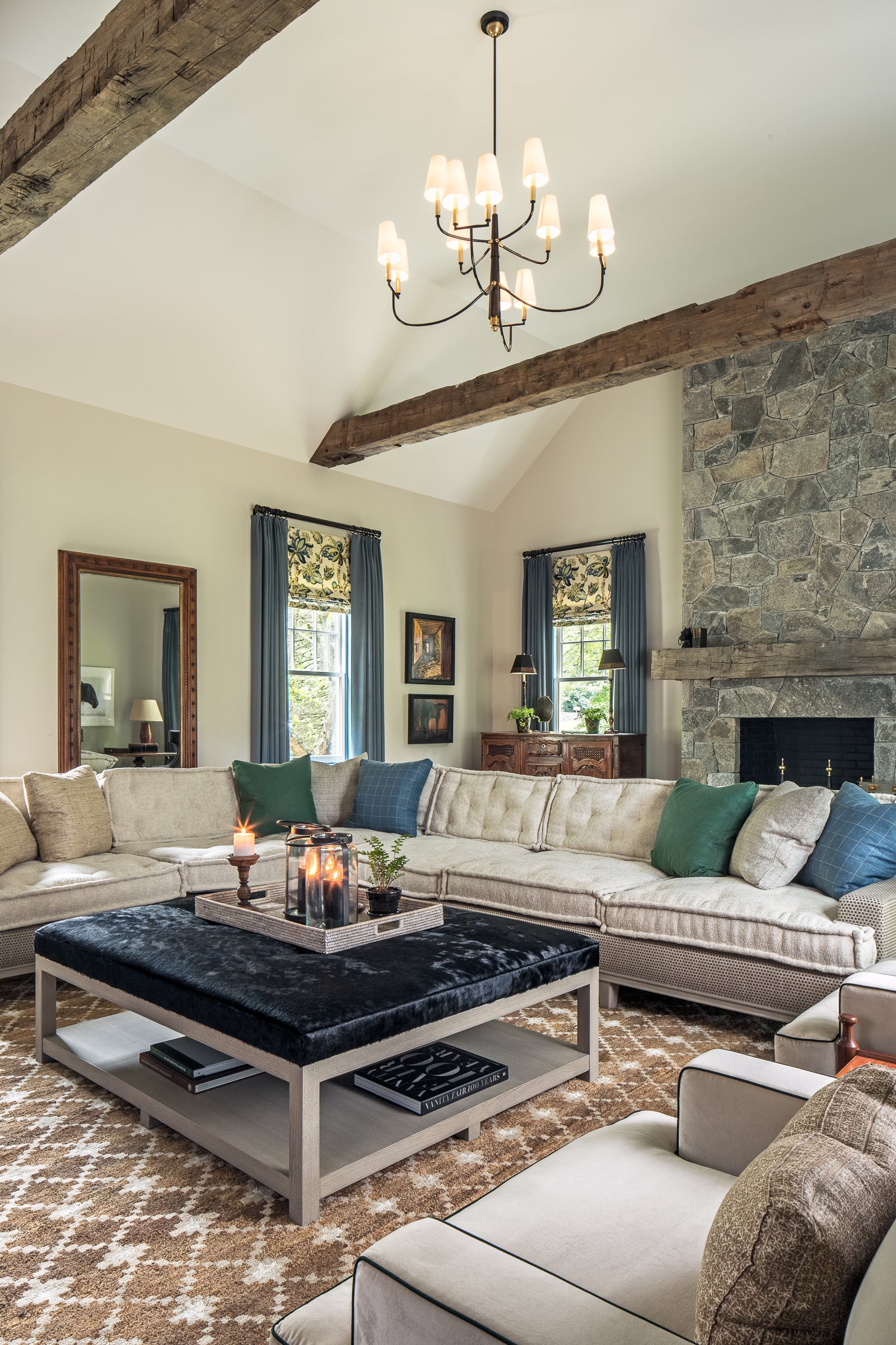 Traditional Living Room