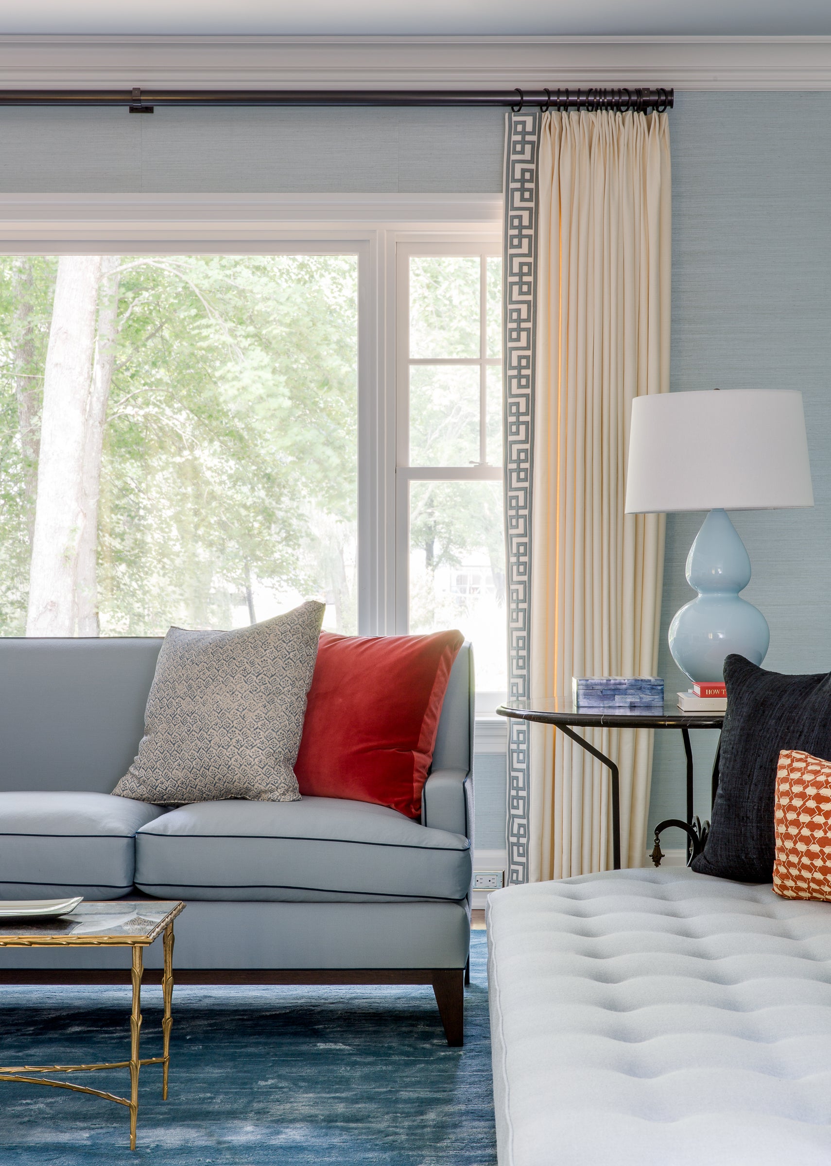 Traditional Living Room