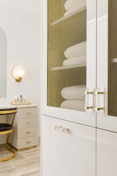  Minimalist Apartment Bathroom. Cosmo Modern by JHL Design.
