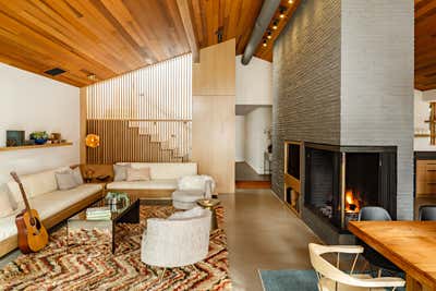  Mid-Century Modern Country House Living Room. Lake House by JHL Design.