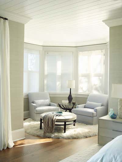  Mid-Century Modern Bedroom. Peconic Bay by Allison Babcock LLC.