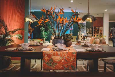 Eclectic Retail Dining Room. ASR Retail by Desiree Casoni.