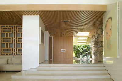  Mid-Century Modern Family Home Entry and Hall. Isabel Trust by Marmol Radziner.