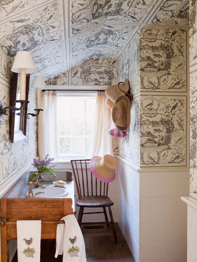  Country Family Home Bathroom. East Hampton Home by Tom Scheerer Inc..