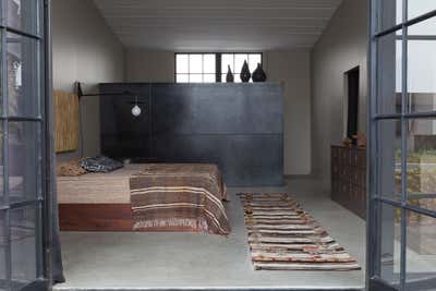  Rustic Family Home Bedroom. CHARCOAL FACTORY by Michael Del Piero Good Design.