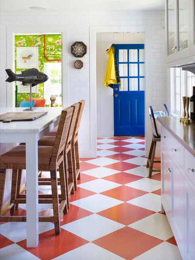  Coastal Vacation Home Kitchen. Nantucket Residence by Gary McBournie Inc..