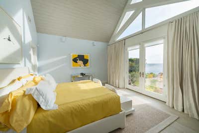  Modern Vacation Home Bedroom. The Glass House by Santopietro Interiors.