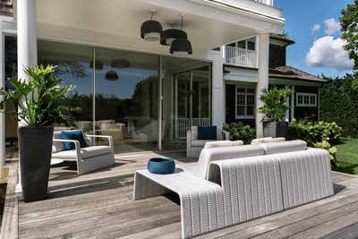  Modern Family Home Patio and Deck. Water Mill House by DHD Architecture & Interior Design.
