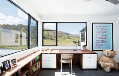  Contemporary Family Home Children's Room. Park Meadows / Modern Barn by Jaffa Group.