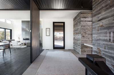  Modern Vacation Home Entry and Hall. Preserve by Jaffa Group.