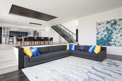  Contemporary Vacation Home Living Room. Glenwild by Jaffa Group.