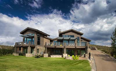 Rustic Family Home Exterior. Fairway Hills by Jaffa Group.