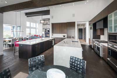  Contemporary Family Home Kitchen. Fairway Hills by Jaffa Group.