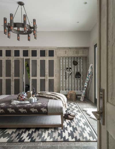  Eclectic Rustic Vacation Home Bedroom. The Rustic Zen Project by Cashmere Interior, LLC.