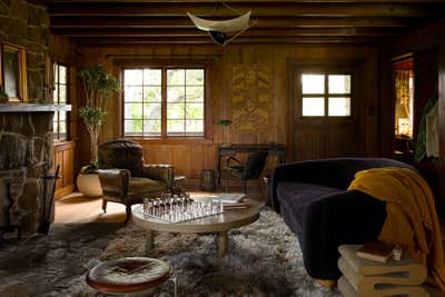 Rustic Vacation Home Living Room. California Swiss Chalet by Studio Shamshiri.