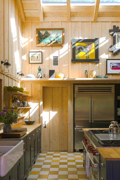  Mid-Century Modern Family Home Kitchen. Libbey House by Studio Shamshiri.