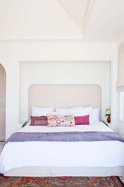  Contemporary Beach House Bedroom. Malibu Beach House by Carter Design.
