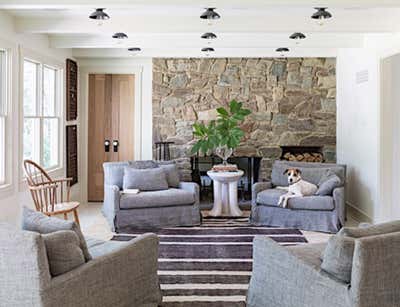  Cottage Family Home Living Room. Cape Cod by Lauren Liess.
