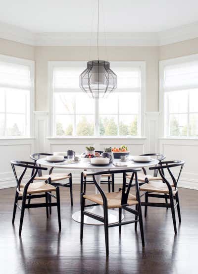  Contemporary Family Home Dining Room. Rumson New Modern by Chango & Co..