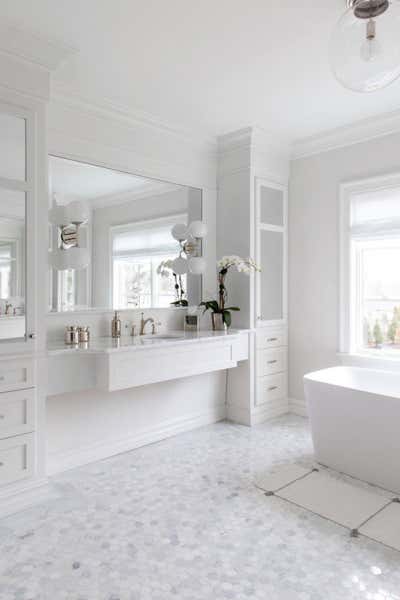  Modern Family Home Bathroom. Rumson New Modern by Chango & Co..