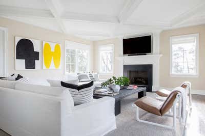 Contemporary Family Home Living Room. Rumson New Modern by Chango & Co..