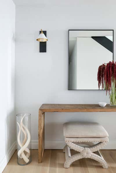  Scandinavian Entry and Hall. The Printing House Maisonette by Chango & Co..