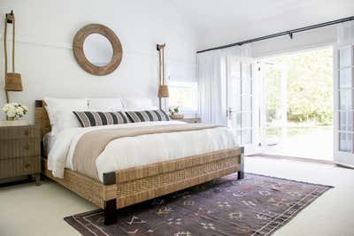  Coastal Vacation Home Bedroom. East Hampton New Traditional by Chango & Co..