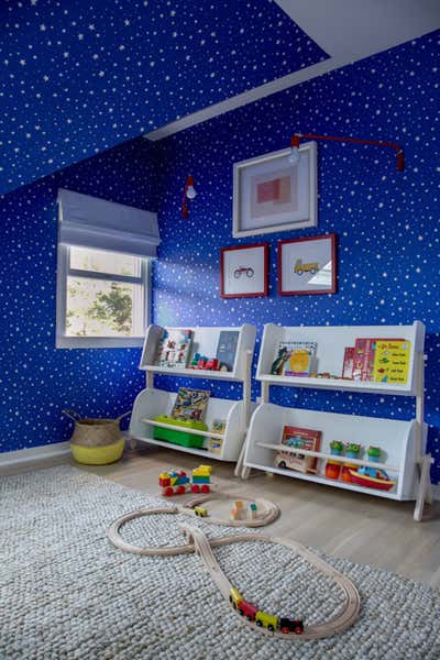  Contemporary Vacation Home Children's Room. East Hampton Post-Modern by Chango & Co..