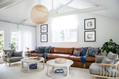  Contemporary Vacation Home Living Room. East Hampton Post-Modern by Chango & Co..