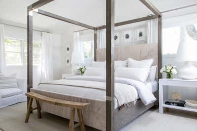  Coastal Vacation Home Bedroom. East Hampton Post-Modern by Chango & Co..